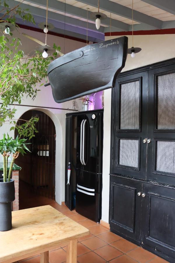 Grand Loft De Charme, Place Du Village A Thuir Exterior photo